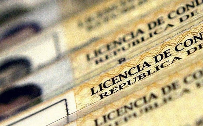 Aprueban prórroga de licencia de conducir hasta el 2023