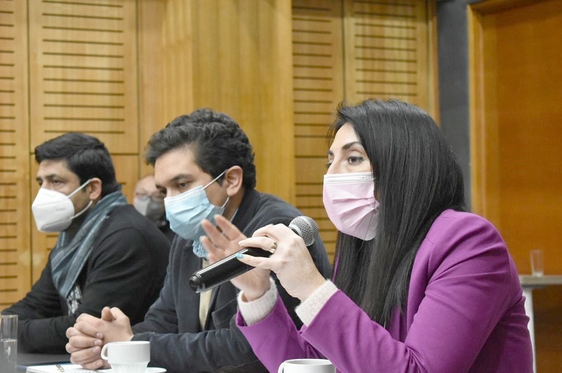 Gobernadora Regional encabeza reunión para trabajar en el déficit hídrico en el Maule 