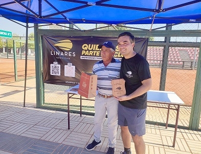 Linares Tenis Club realizó primer campeonato en diferentes categorías 