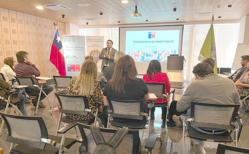 Delegado Aqueveque y descentralización: “El compromiso es retirarnos del Gobierno con menos poder del que llegamos”