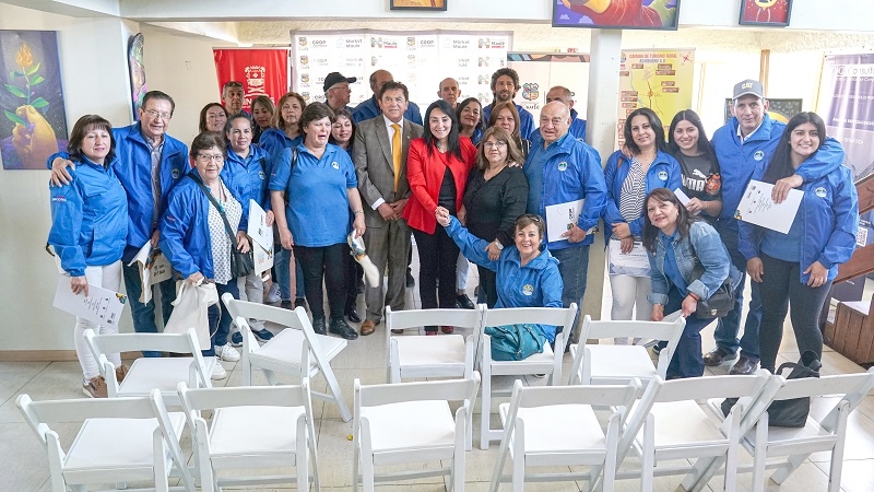 Gobernadora Regional y presidenta del  CRDP encabezó certificación a Cámara de Turismo y Comercio Rural del Achibueno