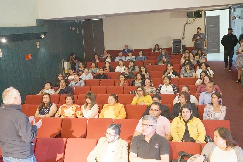 37 mujeres del programa Jefas de Hogar de Longaví se certifican en fortalecimiento empresarial femenino
