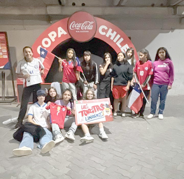Las “Toritas” de Linares visitaron el estadio La Florida