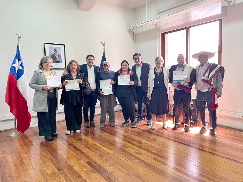Organizaciones sociales y deportivas reciben Fondo Presidente de la República