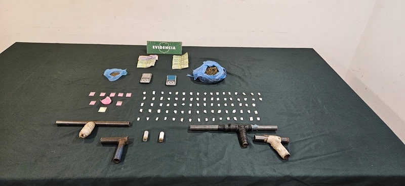 LInares: intervención barrial permitió incautar droga, armas y dos imputados quedan en prisión