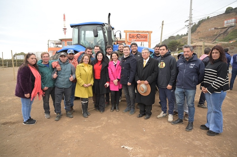 Sindicato de pescadores de Caleta Duao contará con nueva sede y tractor para sus faenas