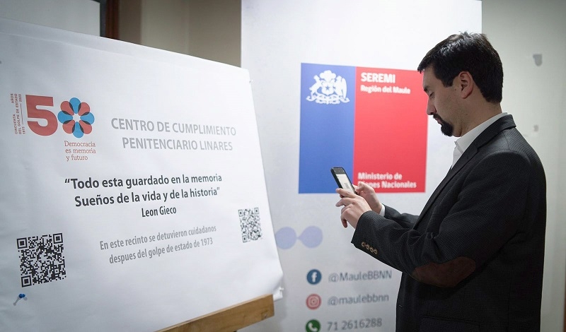 Bienes Nacionales realizó importante conmemoración en marco de los 50 años del Golpe de Estado y presentó placas de sitios memoria QR