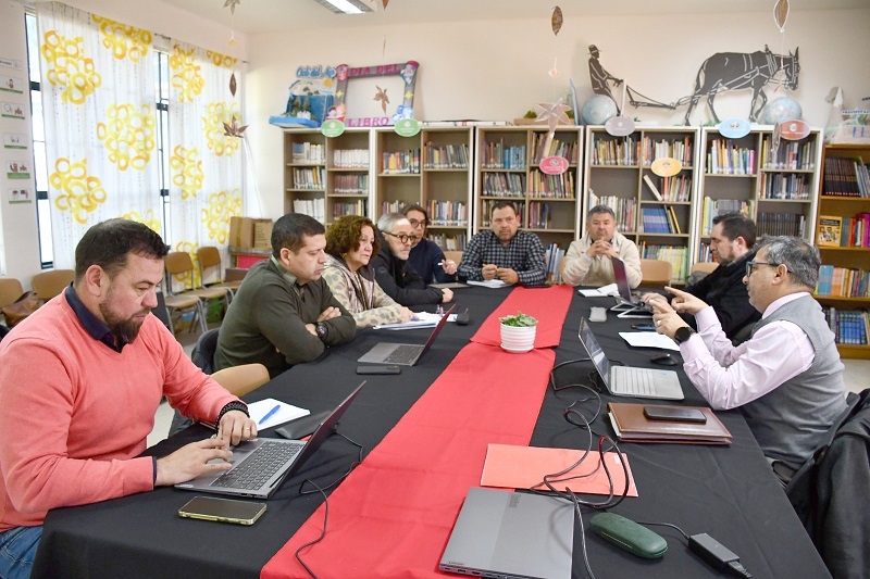 Sesión de Comité Directivo Local destaca avances en gestión de SLEP Los Álamos 8 agosto 2025