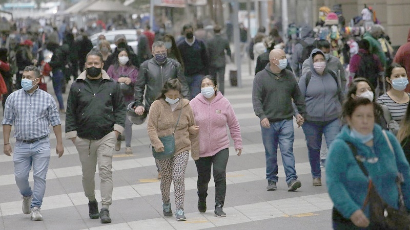 En víspera del desconfinamiento parcial, la Región Metropolitana alcanzó una positividad del 13%