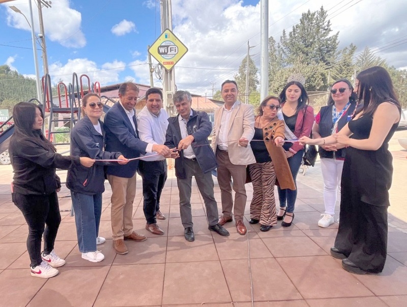 Gobierno inaugura puntos WiFi en localidades de Chanco