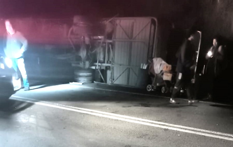 San Javier: accidente de tránsito involucró a bus de transporte de pasajeros