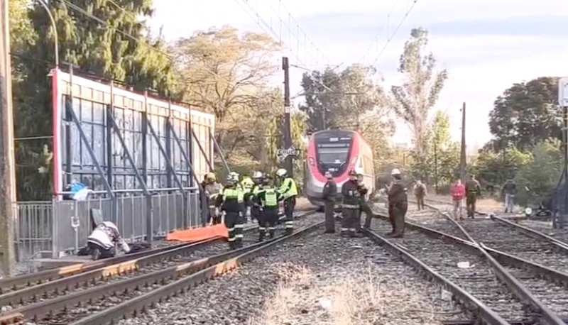 Linares:  accidente ferroviario deja una persona fallecida en atropello de tren