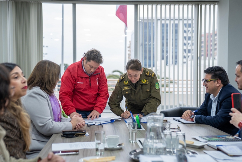 Gobierno del Maule y Carabineros firman convenio para iniciar pruebas del Sistema de Teleprotección SITIA