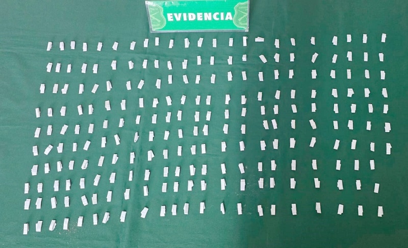 Linares: Carabineros en un trabajo colaborativo con la Subsecretaría de Prevención del Delito detuvo a tres sujetos por infracción a la ley de drogas