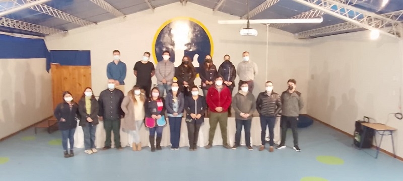  Red Comunal de Profesores de Inglés de Linares se reunió en escuela Los Leones