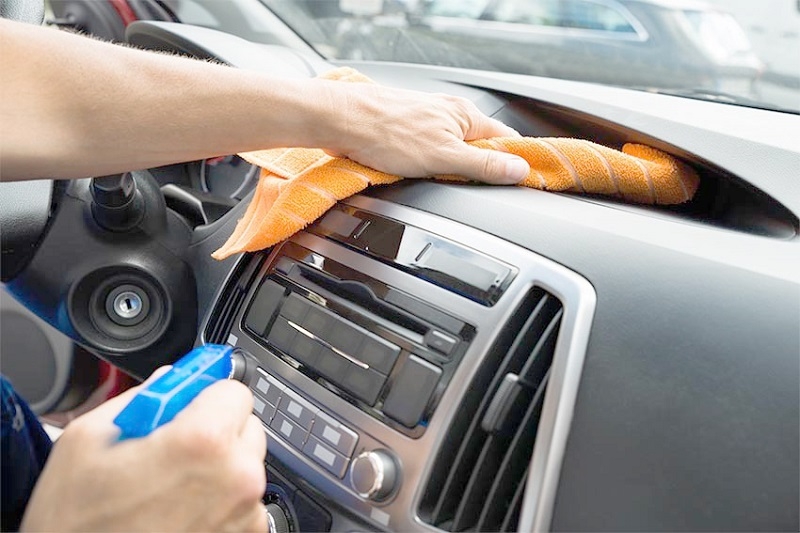 Ola de calor: tips para aplicar silicona el interior del auto y proteger de los rayos UV