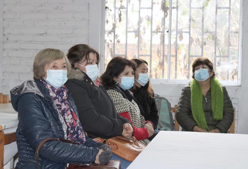 Tejiendo Redes UCM: artesanos de Colbún comienzan a recibir apoyo en salud mental 