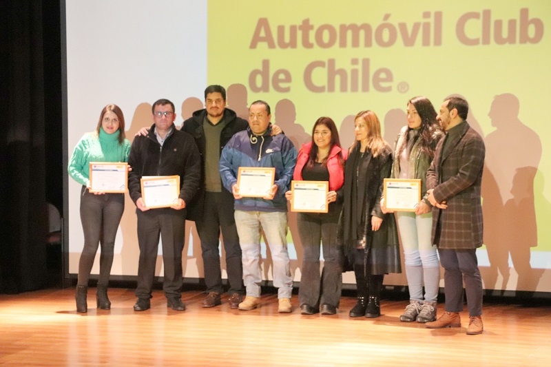 Curso gratuito de Sence:  Con más de 100 nuevos conductores profesionales cuenta la región del Maule