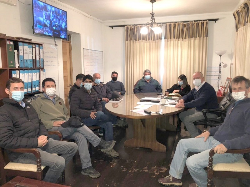 Vecinos de La Puntilla se reúnen con alcalde de  Longaví para exigir más seguridad 