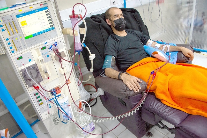 Acceso oportuno a la diálisis y mejor calidad de vida para los pacientes