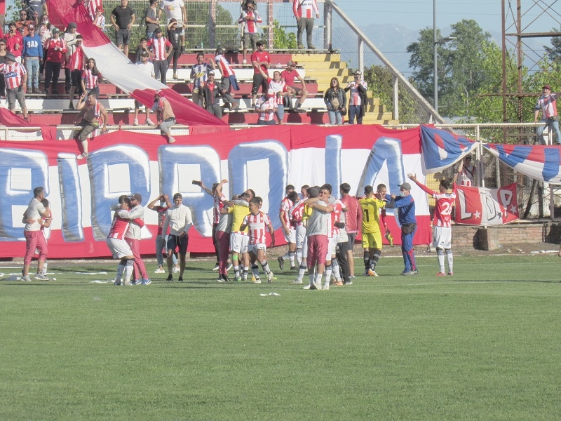 Albirrojos fueron castigados con 5 partidos sin público en el campeonato 2022 de Tercera División 