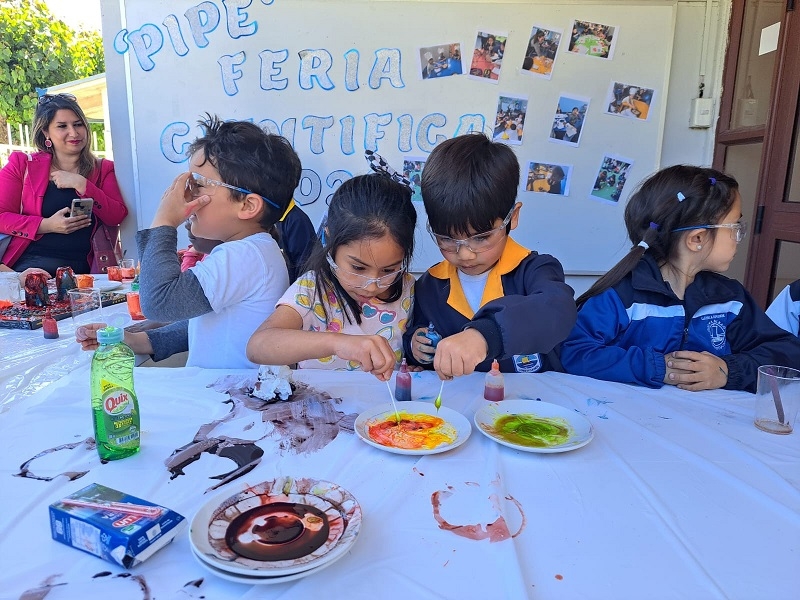 Educadoras de Párvulos se capacitaron en Indagación Científica
