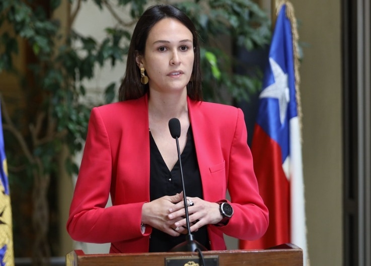 DIPUTADA LABRA (IND-RN) PIDIÓ INFORME SOBRE CONTRATACIÓN DE EX MINISTRA DE DESARROLLO SOCIAL AL MINSAL.