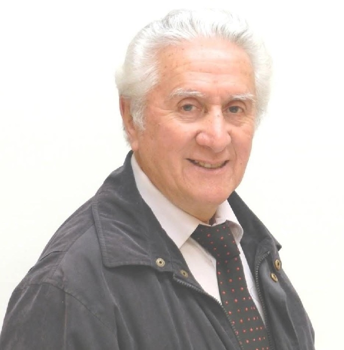 Pesar por deceso de profesor Mario Acuña Dote