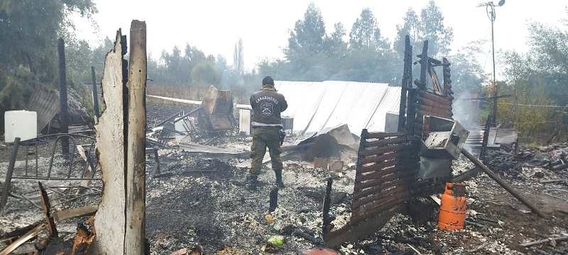 Carabineros de Labocar realizó peritajes tras fatal incendio en Yerbas Buenas
