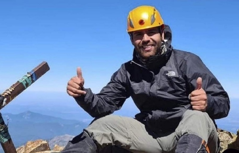Linares: Un fallecido en colisión y posterior incendio de vehículo en Ruta 5 Sur