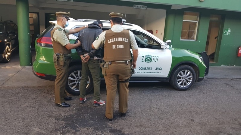 Nueva fiesta clandestina en restobar de Talagante deja 94 detenidos: Dos de ellos eran menores