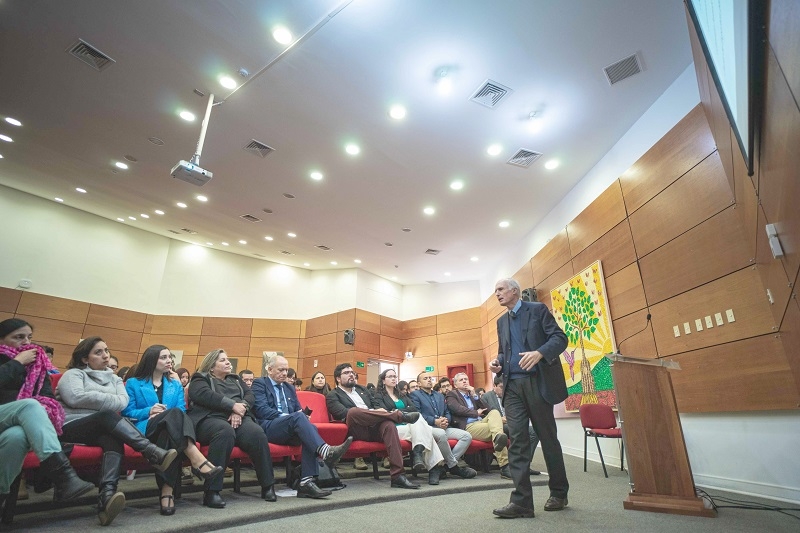 Experto en educación destacó la necesidad  de fomentar vocaciones docentes     
