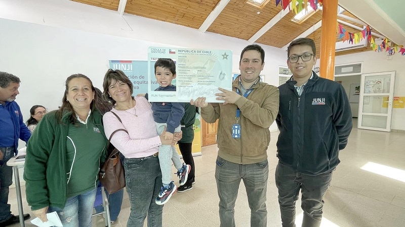 Registro Civil y Junji inician operativos para que párvulos obtengan su primera cédula