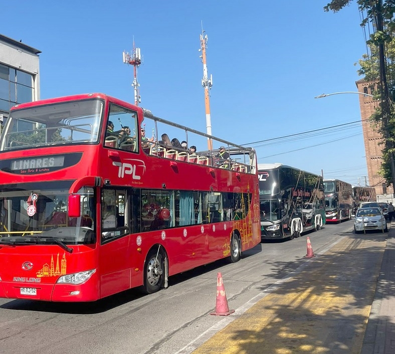 Empresa de Buses Talca, París y Londres llega a Linares