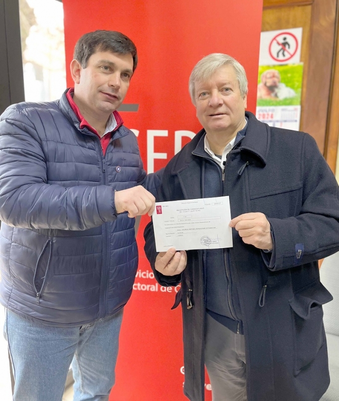 Bordachar inscribe candidatura independiente a alcalde por Curicó