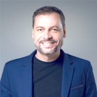Transformando Destinos: El Caso de Legado de Rodrigo Ferri Parisotto en la Industria Turística de Brasil