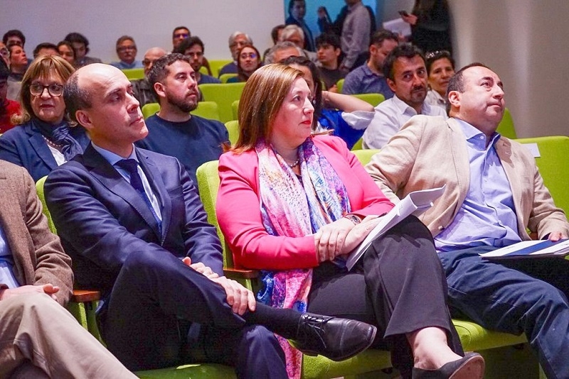Fundación Maule y Universidad de Talca realizaron exitoso conversatorio sobre  la Nueva Propuesta Constitucional