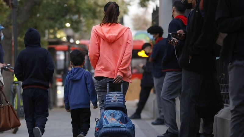 Colegios regresan a clases para un segundo semestre 100% presencial y con jornada completa