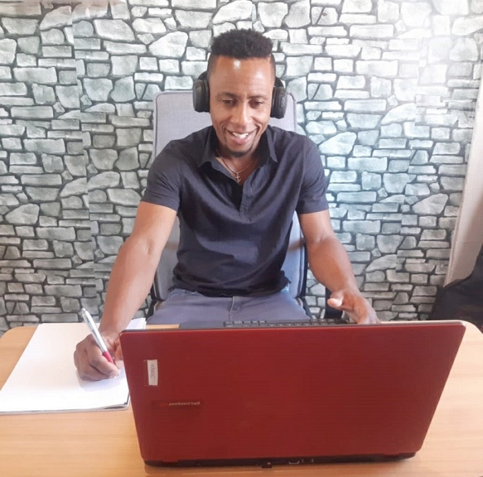 Más de 60 migrantes participan virtualmente del Programa de Español para Migrantes de la UCM