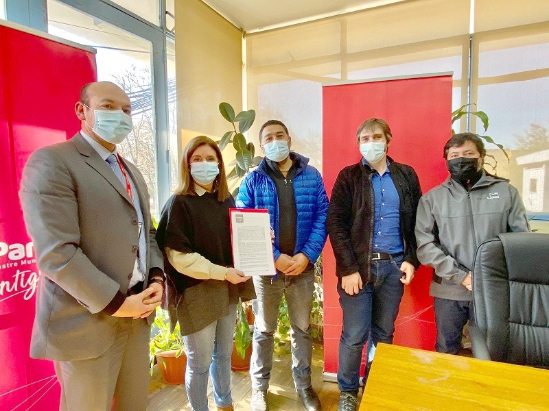 Municipalidad de Parral firma ejecución del diseño de alcantarillado para Catillo