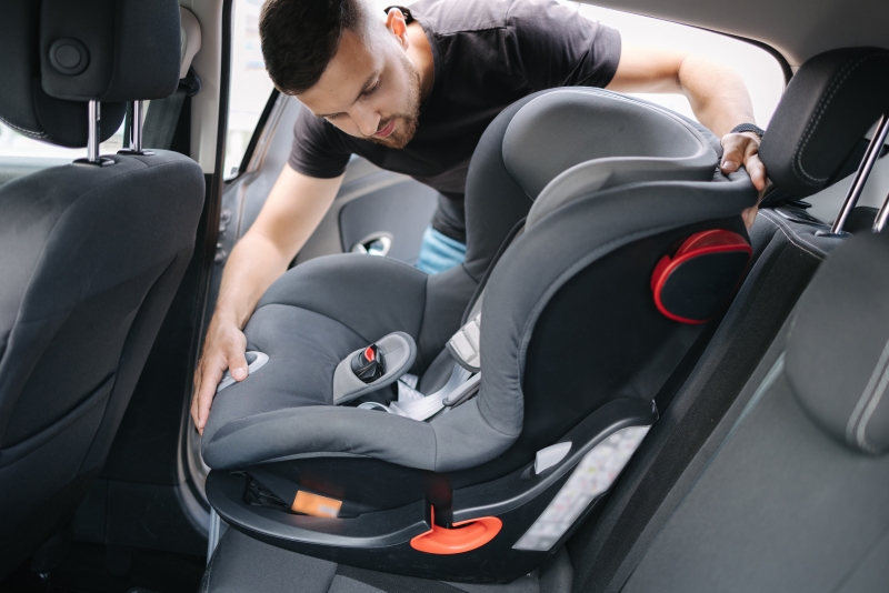 Uso de silla de auto para niños apenas llega al 33% y la mayoría lo hace de manera incorrecta