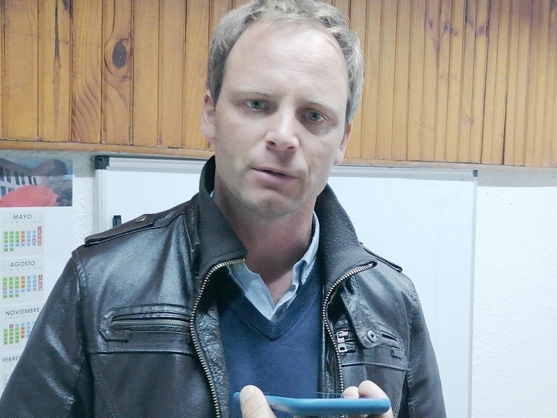 Convencional Arturo Zúñiga (UDI) visitó Linares impulsando campaña por el rechazo