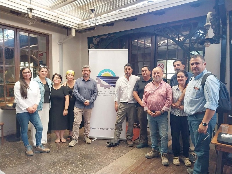 Linares: Comerciantes se reunieron con empresa ejecutante del proyecto de modernización del eje Maipú-Carmen-Januario Espinoza