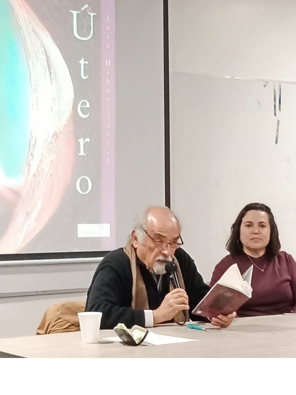 Linares: Escritor Juan  Mihovilovich presentó su libro “Útero”