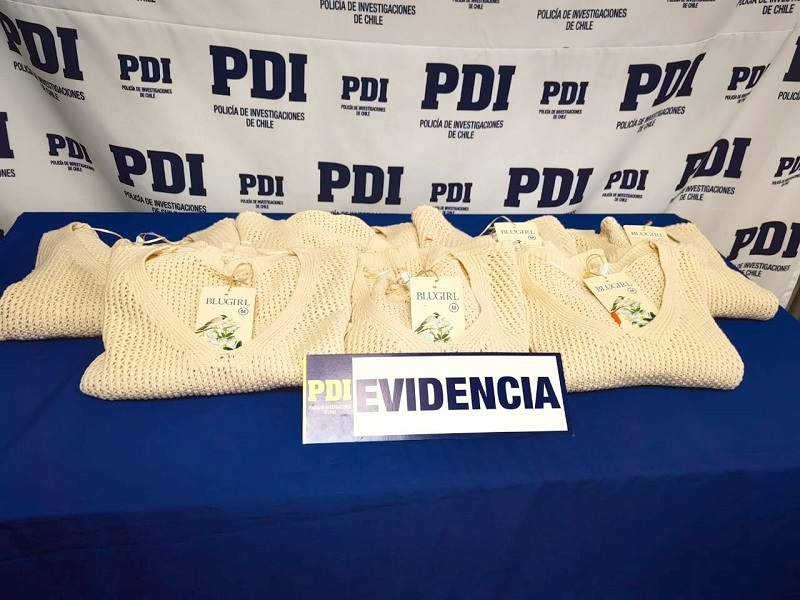 Linares:PDI detuvo en flagrancia a imputado por sustracción de ropa desde tienda de retail