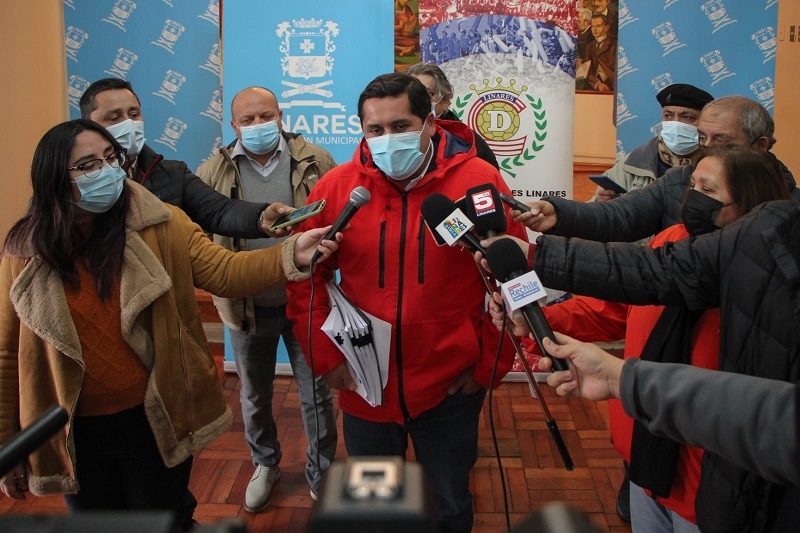 Quieren reunir 3 millones de pesos: Deportes Linares realiza torneo de baby fútbol damas y varones 