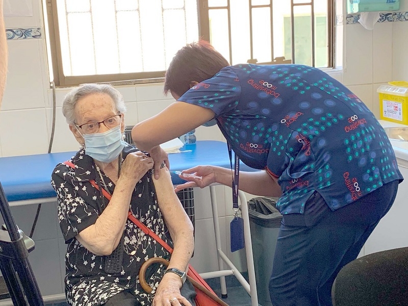 Comenzó vacunación cuarta dosis covid-19 Colbún Panimávida
