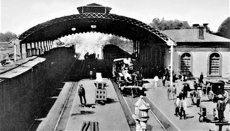 La estación ferroviaria de Linares