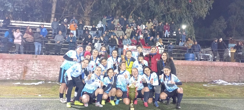 Liga Femenina Regional: Estrella Roja, de Yerbas Buenas, se quedó con el título tras vencer 2 a 0 al equipo Impacto Femenino de Pelarco 