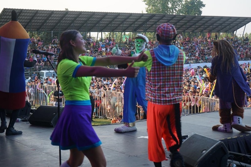  Cachureos, Tachuela, Pastelito, Thiago y Vivi le dieron el broche de Oro a Festival Longaví Canta